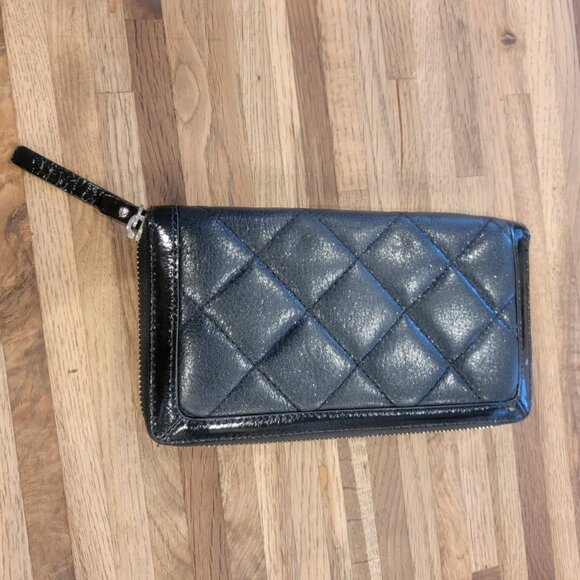 Kate Spade Gold Coast Lacey Quilted Zip Around Wallet - Picture 4 of 13